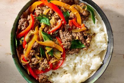 Trop fatigué(e) pour cuisiner le soir ? Découvrez ce plat simple, rapide et plein de saveurs pour bien manger sans effort