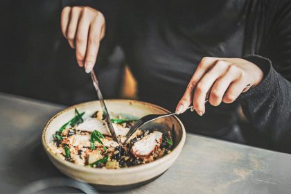 Fatigue, anxiété, fringales : l’hypoglycémie cachée qui bouleverse la vie des femmes