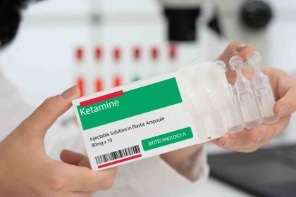 Les prescriptions de kétamine bondissent de 500 %, malgré peu de preuves d’efficacité contre la douleur chronique