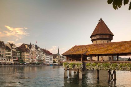 L’Europe de Rick Steves : le lion, le lac et les ponts de Lucerne