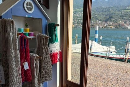 L’île où les filets tissent encore l’avenir