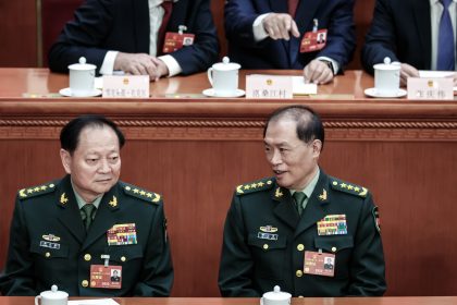 Les absences au plénum du PCC révèlent la lutte de Xi pour contrôler l’armée, selon des analystes