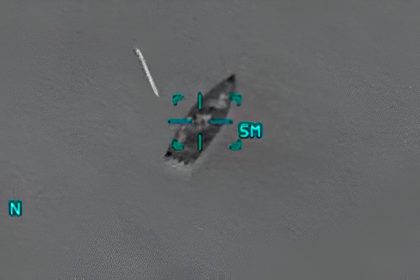 Donald Trump annonce une 5e frappe américaine contre un bateau de trafiquants au large du Venezuela