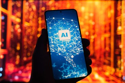 L’IA est une « créature réelle et mystérieuse », pas une machine prévisible