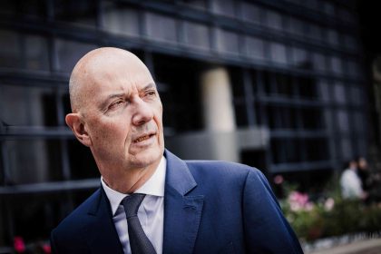 « Modifier la réforme des retraites » coûtera « des centaines de millions en 2026 et des milliards en 2027 », selon Roland Lescure