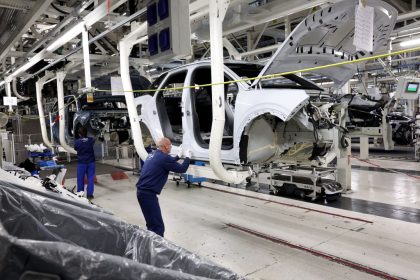 « Le plus grand suicide de l’histoire » : le Sénat alerte sur la disparition possible de l’industrie automobile française