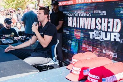 Les débats de Charlie Kirk, 3e partie : le « pilote noir » et le « fasciste »