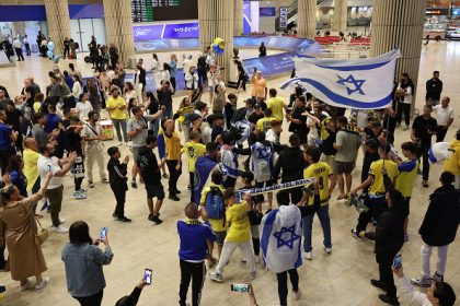 Tollé après l’interdiction des fans israéliens à Birmingham : Londres tente d’éteindre la polémique