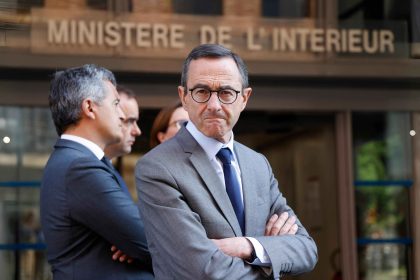 Nouveau gouvernement : colère chez LR, Bruno Retailleau convoque une réunion d’urgence