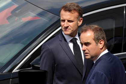 Démission de Sébastien Lecornu : les oppositions pressent Emmanuel Macron de partir et appellent à dissoudre l’Assemblée