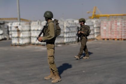 Israël achève la première phase de son retrait de Gaza alors que le cessez-le-feu entre en vigueur