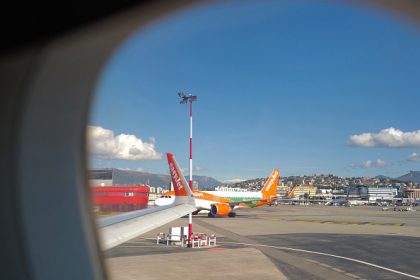 « Ça suffit ! » : après une collision évitée de justesse, Christian Estrosi réclame des militaires pour gérer la tour de contrôle de Nice