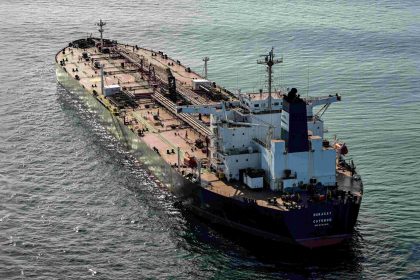 Entraver la flotte fantôme russe : Emmanuel Macron mobilise l’Europe et s’apprête à réunir les chefs militaires