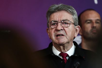 Législatives : LFI « se soumettra » en cas de défaite, promet Jean-Luc Mélenchon