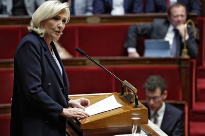 Réforme des retraites : Marine Le Pen demande à Sébastien Lecornu de modifier le budget de la Sécu avant le début des débats