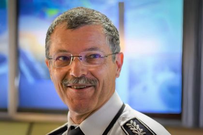 Accord franco-britannique sur l’immigration : « Cet accord n&rsquo;évoque en rien la lutte contre les passeurs », déplore Fernand Gontier