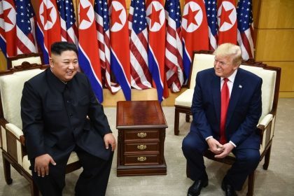 Donald Trump prêt à rencontrer Kim Jong-Un lors de sa tournée en Asie