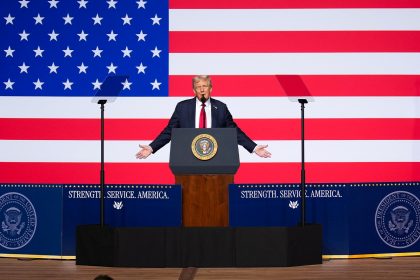 5 points à retenir des interventions de Donald Trump et Pete Hegseth devant les chefs militaires américains