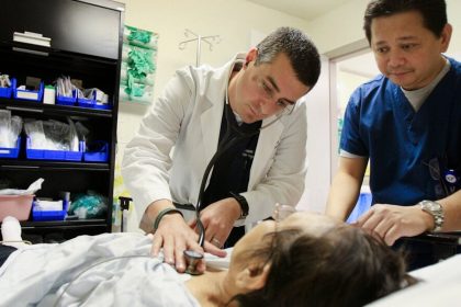 Crise cardiaque ou AVC : quatre signes avant-coureurs à connaître