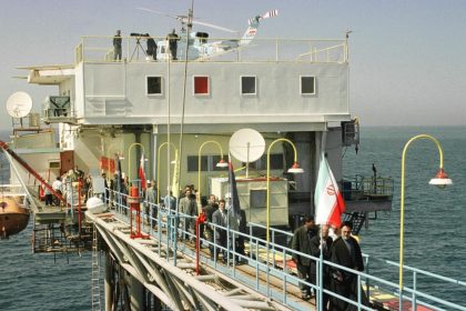 Sanctions américaines contre une raffinerie et un port chinois dans une nouvelle offensive contre le commerce pétrolier iranien