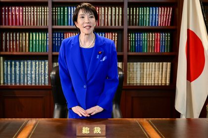 Sanae Takaichi à un souffle de devenir la prochaine Première ministre du Japon, sur fond de tractations de coalition