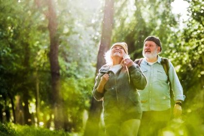 Pourquoi certains seniors rebondissent après une crise de santé – et d’autres pas