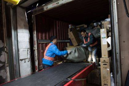 Pékin exploite le contrôle des chaînes d’approvisionnement américaines à des fins militaires, témoigne une experte