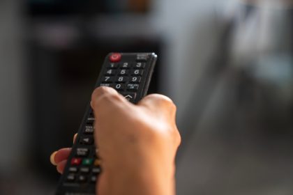 La Californie interdit les publicités plus bruyantes que les programmes à la télévision et en streaming