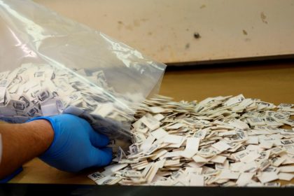 Pékin restreint l’exportation de nouveaux précurseurs du fentanyl