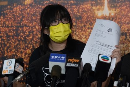 Hong Kong : procès maintenu contre trois défenseurs de la mémoire du massacre de Tiananmen