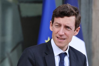 Le ministre de l’Éducation dit non à la prière à l’école et oui au programme d’éducation à la sexualité