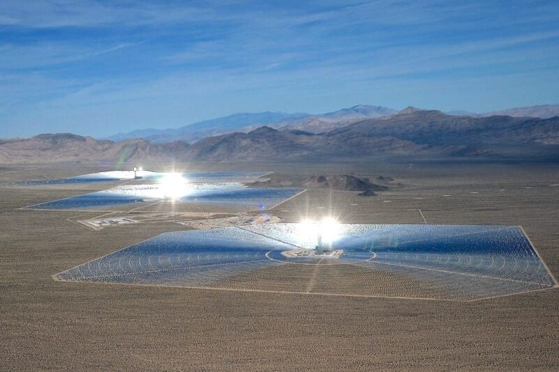 La plus grande centrale solaire à tour des États-Unis sera mise hors service en 2026