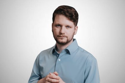 « L’élection de Zohran Mamdani à la tête de New York est l’aboutissement de décennies d’endoctrinement » : Shabbos Kestenbaum, analyste à PragerU