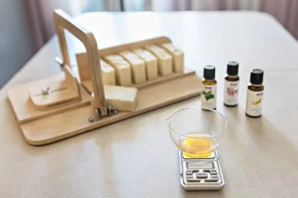 Comment créer son savon corporel naturel : recette facile et 100 % bio