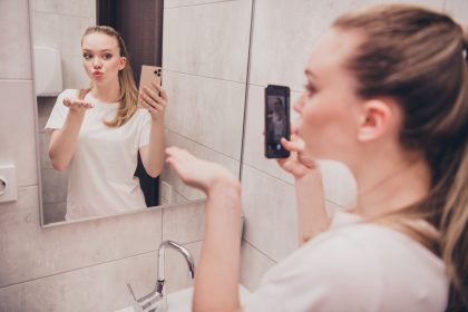 Une adolescente décède après avoir utilisé son téléphone dans son bain