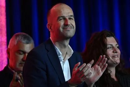 LFI signe une « progression remarquable » au premier tour