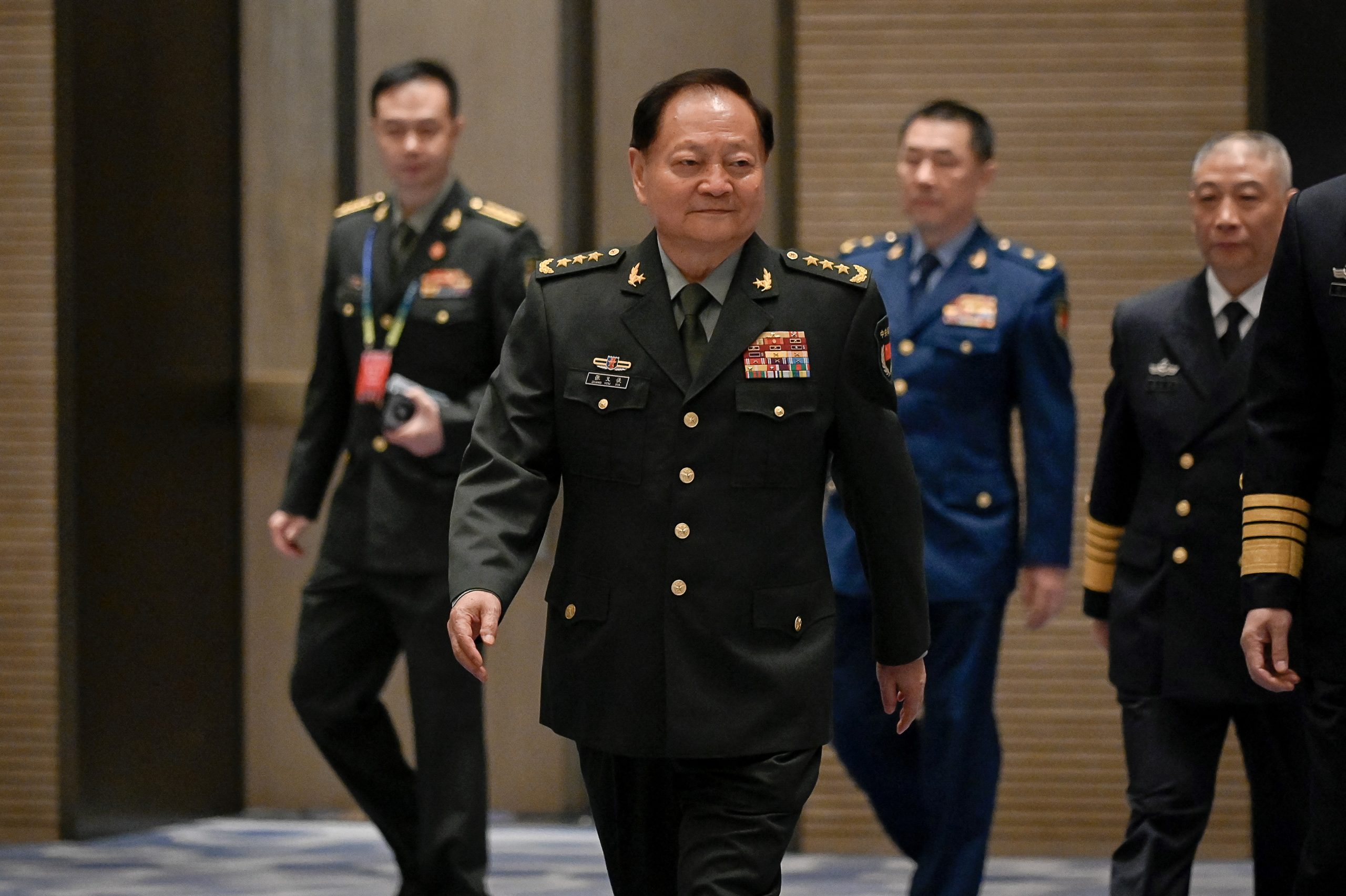 Chine : un général purgé conserve officiellement ses fonctions au sein du PCC