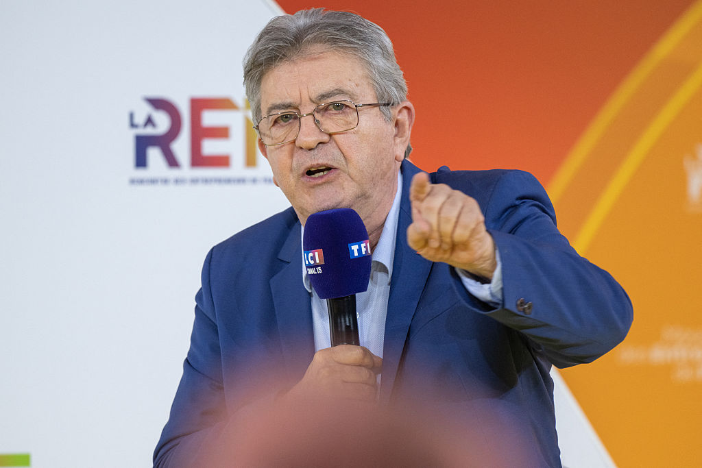 Cantine gratuite et bio pour « tous les enfants », loyers bloqués, hausse du Smic : les promesses de Jean-Luc Mélenchon